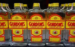 Gordons Gin Flaschen - Herkunft, Geschmack & Geschichte