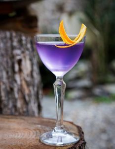 Purple Haze Cocktail mit Illusionist Gin