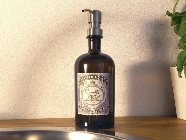 Gin Flasche als Seifenspender selber bauen - DIY Anleitung
