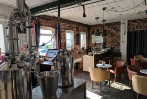 Fieldfare Gin Destillerie & Tasting Lounge